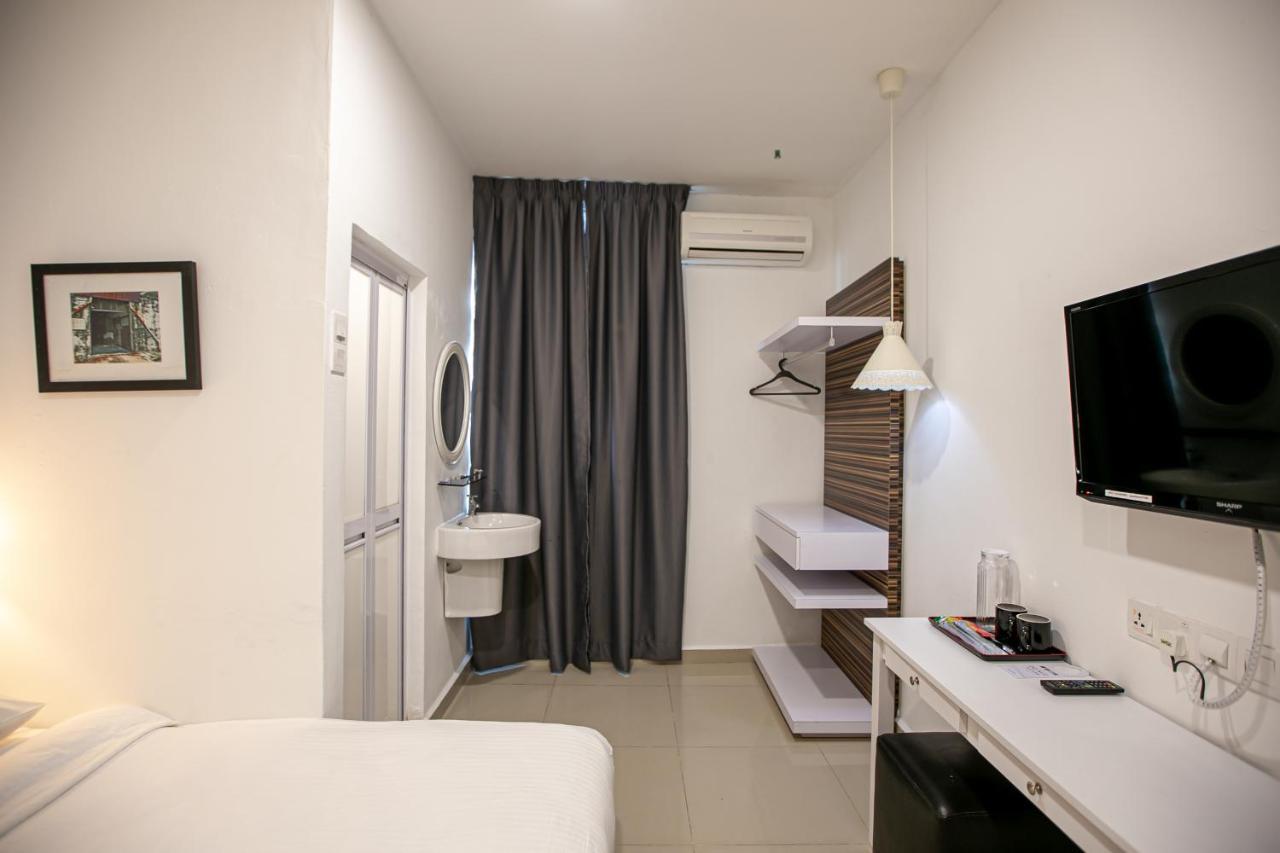 Grand Swiss Hotel George Town Exterior foto